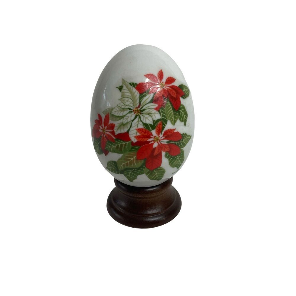 Avon GIFTS OF NATURE Porcelain Egg 1987‎ Winter's Treasure X-Mas Decor Vintage